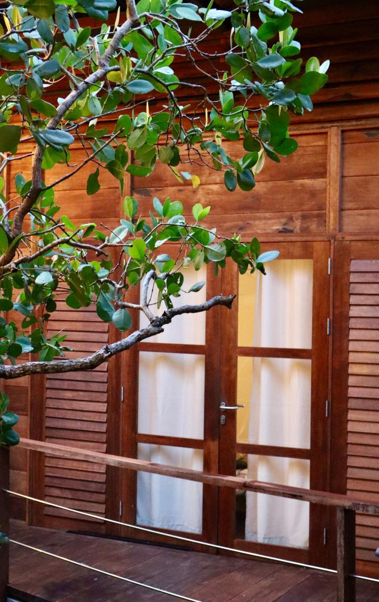 Villa Luzo & Tours Saonek Luaran gambar